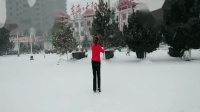 海原新区雪雪广场舞拜新年